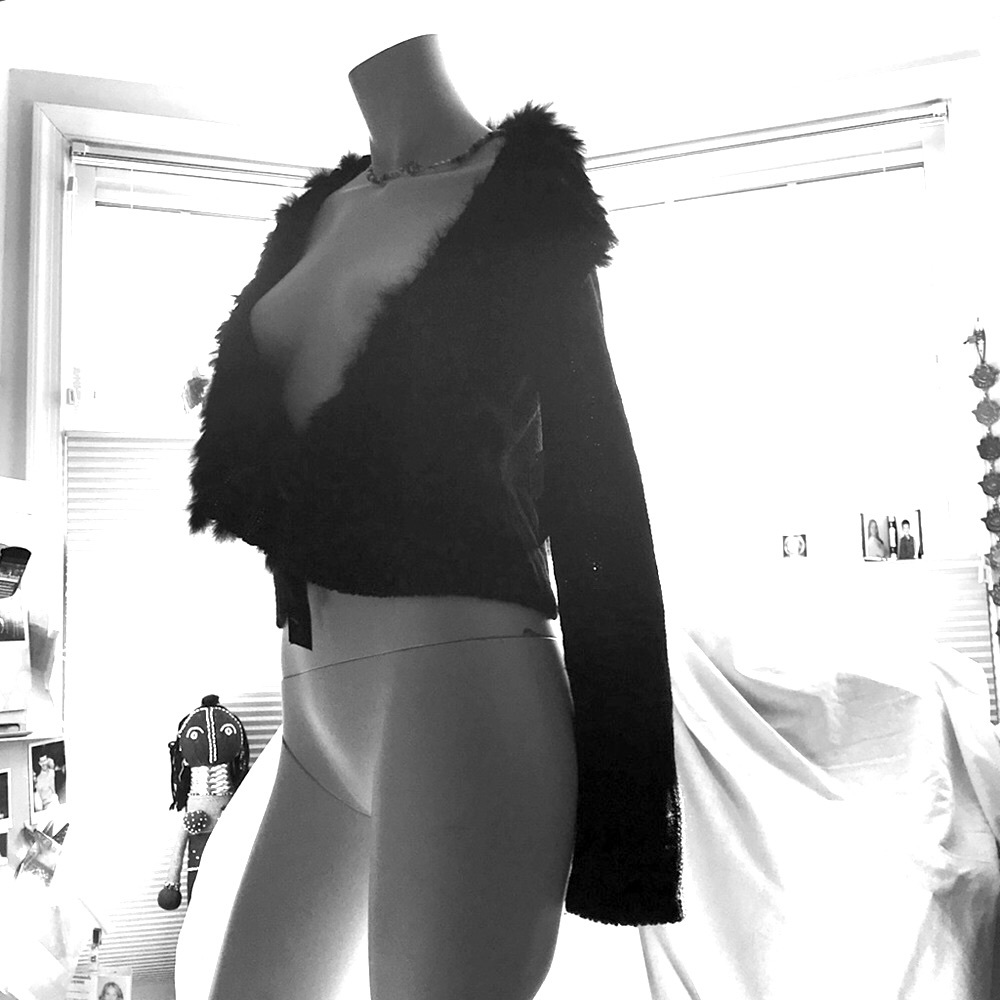 NWT Sweater faux fur collar, ties-up at waist very chic designer look Vintage